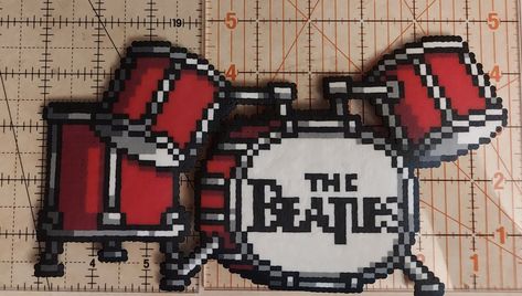 The Beatles Perler Beads, Beatles Gifts, Kandi Beads, Perler Creations, Music Motivation, Diy Perler Bead Crafts, Beads Designs, Diy Perler Beads, Bead Ideas