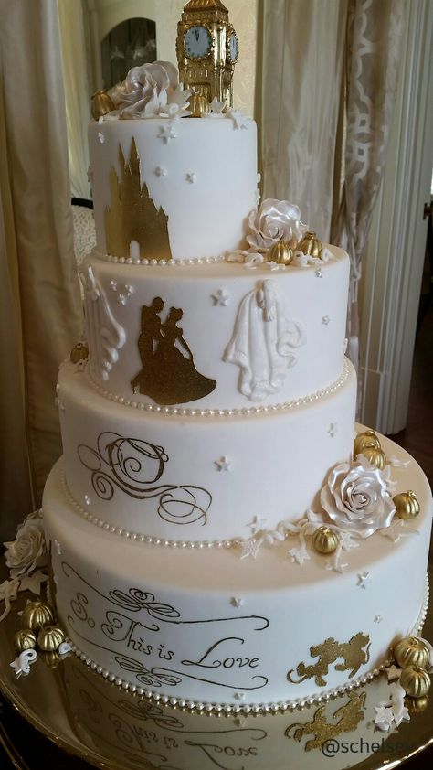 Cinderella Wedding Cake Ideas, Disney Cake Wedding, Wedding Cake Disney Theme, Cinderella Themed Wedding Cake, Disney Theme Wedding Cake, Disney Inspired Wedding Cakes, Disney Castle Wedding Cake, Disney Fairytale Wedding Cake, Fairytale Wedding Cake Ideas