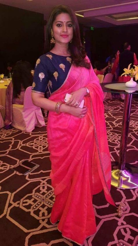 Sneha In Pink Georgette Saree With Simple Embroidery Boat Neck Blouse Rani Pink Saree Contrast Blouse, Gorgeous Saree, Sari Blouse Designs, Plain Saree, Indian Saree Blouses Designs, Linen Saree, Saree Blouses, Saree Blouse Designs Latest, Indian Woman