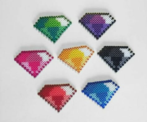 Perler Bead Diamond, Sonic Perler Beads, 3d Cross Stitch, Melt Beads Patterns, Melt Beads, Chaos Emeralds, Kandi Perler, Pixel Art Ideas, Fuse Bead Patterns