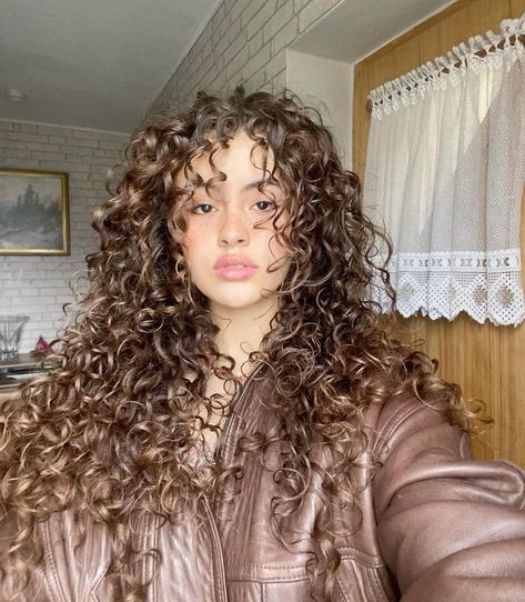 Long Layers And Bangs Curly Hair, Brown Curly Hair Layers, Types Of Layers For Curly Hair, Auburn Curly Hair With Highlights, Hazel Curly Hair, Medium Length Haircut For Curly Hair Natural Curls With Bangs, Curly Bangs Wispy, Curly Hair Long Haircut, Waist Length Curly Hair Natural