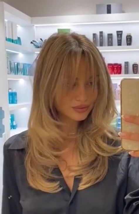 Length Haircut For Round Faces, Aesthetic Mid Length Haircut, Hair For Medium Length Haircut Straight, Mid Length Volume Hair, Long Haircuts Unstyled, Medium Length Hair With Heavy Layers, Chest Length Layered Hair, Mid Length Hair Lots Of Layers, Mid Chest Length Hair With Layers