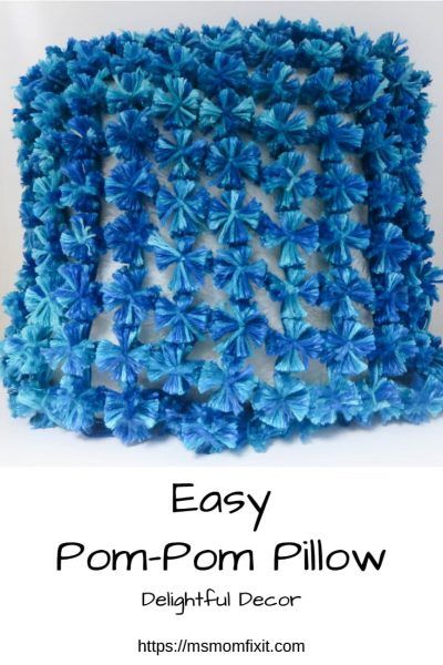 Easy Pom-pom pillow Tatting For Beginners, Homemade Diy Gifts, Pom Pom Pillow, Decor Upcycle, Interior Design Gifts, Sensory Items, Pom Pom Pillows, Crafty Mom, Cheap Crafts