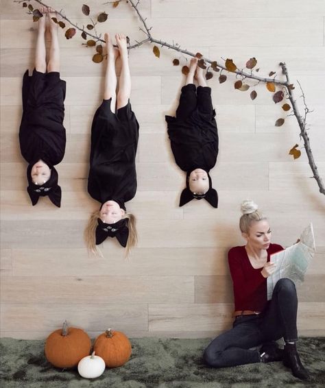 Funny Family Photos, Foto Kids, Photo Halloween, Baby Kostüm, Casa Halloween, Adornos Halloween, Foto Tips, Theme Halloween, Halloween Photos