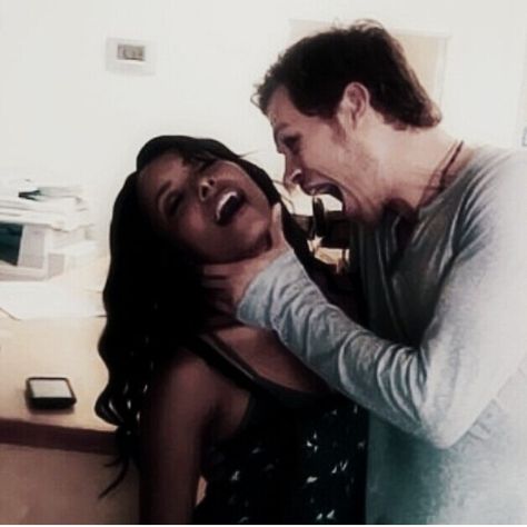 I live and breathe for this || Bonnie Bennett and Klaus Mikaelson Bonnie And Klaus, Bonnie Bennett Pfp, Bonnie Bennett Icons, Damon And Bonnie, Bonnie And Enzo, Bonnie Bennet, Katerina Graham, Hot Vampires, Bonnie Bennett