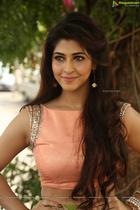 Sonarika Bhadoria Wallpapers - Wallpaper Cave Sonarika Bhadoria, Bollywood Updates, Wallpaper Cave, Anarkali, Desi, Actresses, Wallpapers, Long Hair Styles, Hair Styles