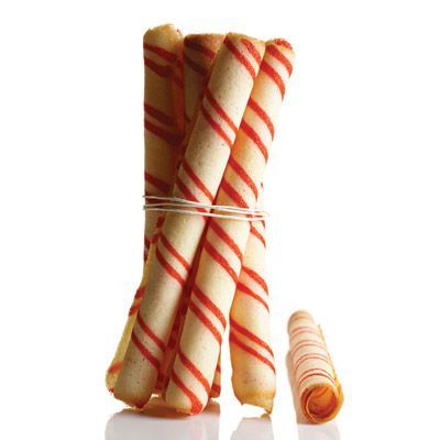 Candy-Stripe Cookie Sticks Martha Stewart Christmas Cookies, Martha Stewart Christmas, Traditional Christmas Cookies, Easy Pie Crust, Cookie Sticks, Christmas Delights, Martha Stewart Recipes, Holiday Cookies Christmas, Wonder Land