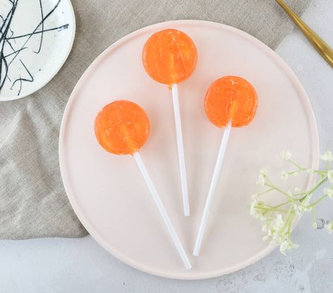 Party Favor Food, Passion Fruit Mojito, Foodie Wedding, Lollipop Party, Peach Bellini, Sweets Gift, Edible Gifts, Hen Do, Wedding Gift Favors