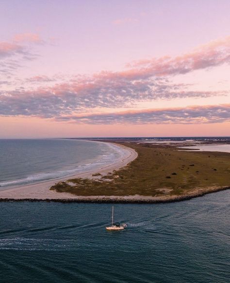 North Carolina Aesthetic, Carolina Aesthetic, Southern Aesthetic, Obx Beach, Ocean Room, North Carolina Travel, Wilmington North Carolina, Coastal City, Coastal Life