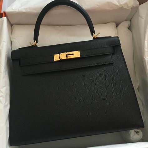 Hermes kelly 28 Black gold hardware Hermes Kelly 28 Black, Kelly 28 Black, Tas Hermes, Black Kelly, Prada Purses, Armani Sunglasses, Hermes Kelly Bag, Hermes Kelly 28, Black Gold Jewelry