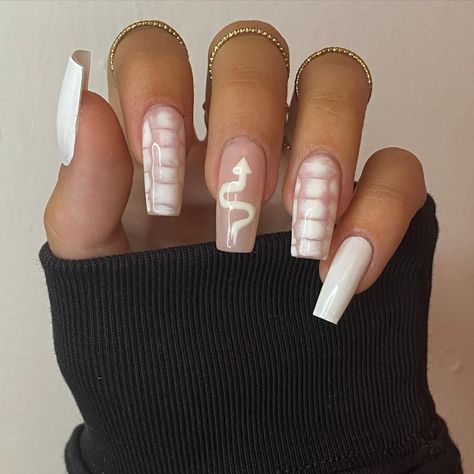 White Gradient Nails, Pink And White Ombre Nails, White Ombre Nails, Pink And White Ombre, Red Juice, Gradient Nail Design, White Gradient, Different Nail Shapes, White Ombre