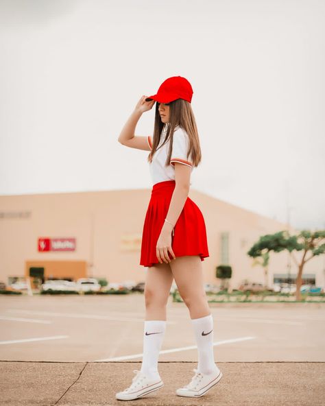 Outfit con falda, modelo, poses, outfit 2021 Cheer Skirts, Editorial, Tumblr, Instagram