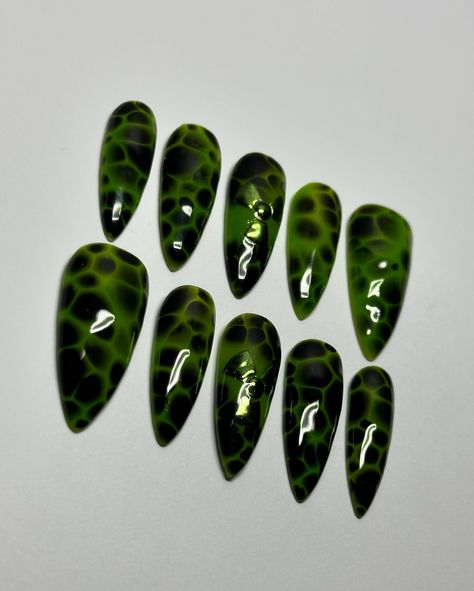 New favourite set 😍 I really didnt think i’d like this more vibrant green as im more of a sage or emerald girly but im in love with this toxic hazard vibe 😍 Available now on my Etsy or DM to buy 💚 #pressonnails #nails #falsenails #greennails #blacknails #bloominggel #nailart #nailsnailsnails #nail #naildesign #nailchrome #chrome #toxic #biohazard #hazard #neongreen #green #neonnails #etsy #etsyshop #etsyseller #etsyhandmade #handmade #smallbusiness #smallbusinessowner #supportsmallbusiness Toxic Nails, Nail Buffer, Fake Pictures, Neon Nails, Nail Sizes, Nail Glue, Green Nails, False Nails, Black Nails