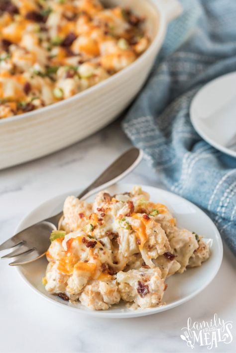 Loaded Cauliflower Casserole Loaded Casserole, Keto Recipes With Bacon, Recipes With Bacon, Food Casseroles, Braised Chicken Breast, Cauliflower Casserole Recipes, Healthy Casserole, Loaded Cauliflower Casserole, Loaded Cauliflower