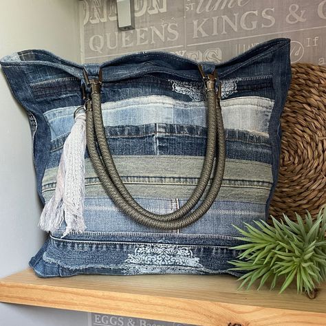 Exclusive Recycled denim Tote bag, tote bag, Denim tote, jeans big bag, denim Recycled Denim Tote, Recyceltes Denim, Denim Handbag, Unique Tote Bag, Denim Crossbody, Denim Projects, Denim Handbags, Recycled Jeans, Denim Ideas