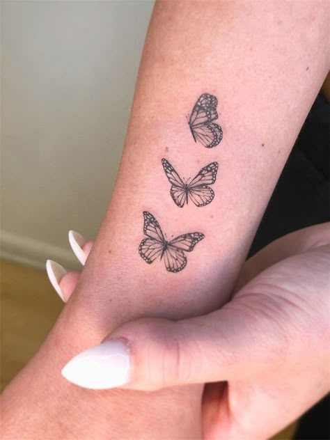 20 Best Butterfly Tattoo Ideas for Women - Flymeso Blog Floral Butterfly Tattoo Design, Butterfly Tattoo Ideas For Women, Yellow Butterfly Tattoo, Tattoo Ideas For Female, Tattoos 2023, Butterfly Name Tattoo, Butterfly Tattoo Ideas, Butterfly Tattoos On Arm, Tato Minimal