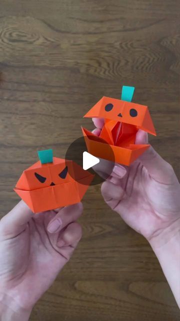 Itsy Bitsy Artsy I Art & Craft I Creative DIY on Instagram: "DIY Halloween fun toy with paper 🎃🎃 ✨ Check out this Halloween fun and easy origami adventure. Get creative with paper to make your own Halloween decoration. . . . 📌 Follow me for more: ➡️ @itsy_bitsy_23 ➡️ @itsy_bitsy_23 ➡️ @itsy_bitsy_23 . . . #PaperCraft #Handmade #CreativeFun #CraftyIdeas #KidsCrafts  #DIYProjects #craftykids #ArtisticAdventures #CraftingWithKids  #CraftyInventions #parentchildhandmade #ArtisanCrafts #halloween #CraftInspiration #DIYProjects #CraftingCommunity #halloweendecor #origamilove #CraftyLife #HandcrHandcraftedToy #DIYInspiration #InventiveCrafts #CreativePlaytime #CraftyCreators #HandmadeHappiness" Origami Halloween Decorations, Origami Halloween, Origami Toys, Halloween Origami, Origami Love, Easy Origami, Toddler Halloween, Crafty Kids, Instagram Diy