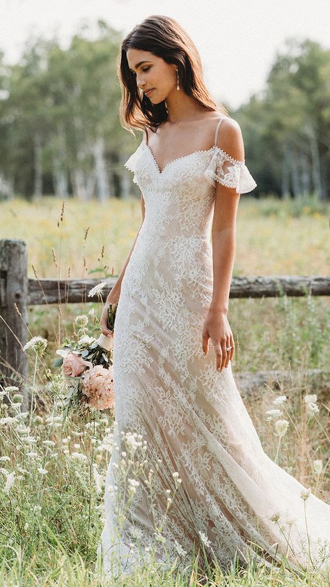 Romance Wedding Dress, Elegant Beach Wedding, Allure Wedding Dresses, Wedding Dresses Ideas, Beach Wedding Gown, Lace Applique Wedding Dress, Pnina Tornai, Beach Wedding Dresses, White Wedding Dress