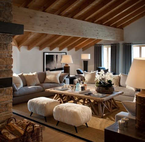 Rustic Chic Living Room, Mountain Interiors, Chalet Chic, Chalet Interior, Chalet Design, Swiss Chalet, Chalet Style, Cabin Interiors, Ski Chalet