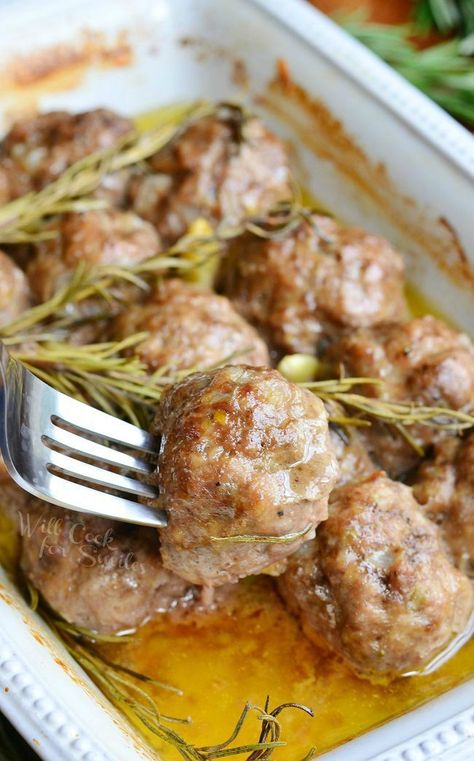 Roasted Garlic Rosemary Baked Meatballs 3 from willcookforsmiles.com Baked Meatballs, Meatball Recipes Easy, Meatball Bake, Ground Meat Recipes, Beef Dinner, Meatball Recipes, Beef Dishes, Roasted Garlic, Ground Beef Recipes