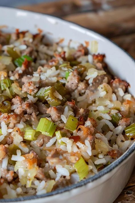 Flavorful Jailhouse Rice Smoked Rice Recipes, Glorified Rice Recipes, Bean And Rice Recipes, Knorr Rice Recipes, Jailhouse Rice, Glorified Rice, Easy Winter Dinner Recipes, Beans And Rice Recipes, Rice With Ground Beef