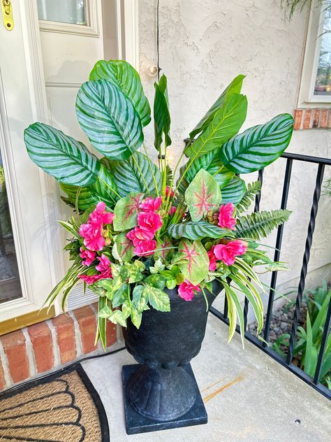 Faux flower urn filler Greenery Front Porch, Front Porch Planter, Centerpiece Greenery, Filler Greenery, Porch Urns, Entrance Door Decor, Porch Planter, Front Porch Planters, Flower Urn