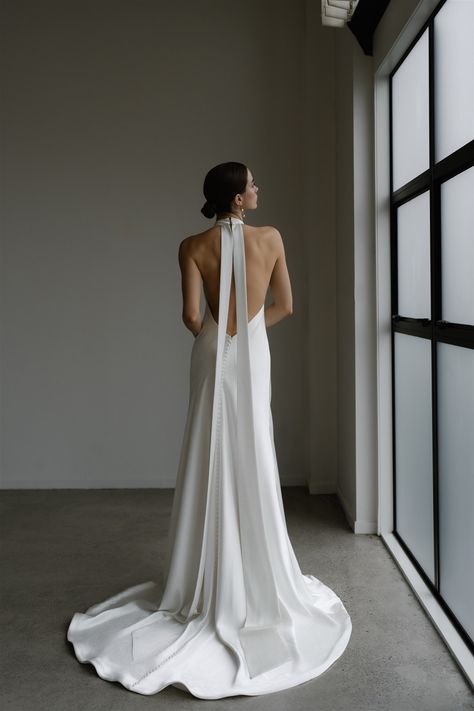 Hali wedding gown | Minimalist II | Hera Couture Silk Wedding Dress Low Back, Hera Couture, Minimalist Gown, A Real Woman, Wedding Dress Low Back, Minimal Wedding Dress, Halter Wedding Dress, Chic Wedding Dresses, Real Woman