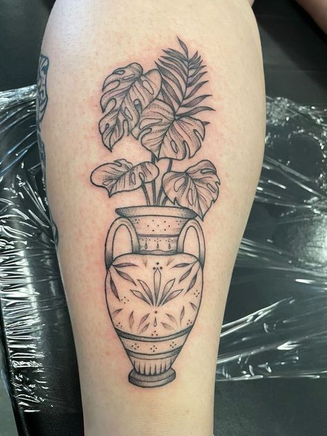 Tattoo Costillas, Greece Tattoo, Vase Tattoo, Lovely Tattoo, Cupid Tattoo, Organic Tattoo, Vase Plant, Plant Tattoo, Calf Tattoo