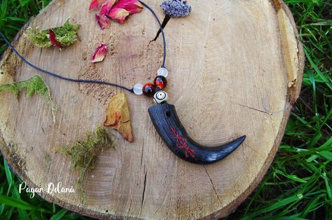 Necklace Teen, Forest Faerie, Elven Necklace, 2mm Beads, Special Gifts For Mom, Gemstone Choker, Pagan Jewelry, Horn Necklace, The Horn