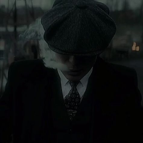 Thomas Shelby, Peaky Blinders, Pins