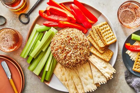 Party Cheese Ball, The Best Appetizers, Cheesy Appetizer, Breakfast Party Foods, Vegetable Slice, Easy Dinner Casseroles, Classic Appetizers, Breakfast Party, Cheese Ball Recipes