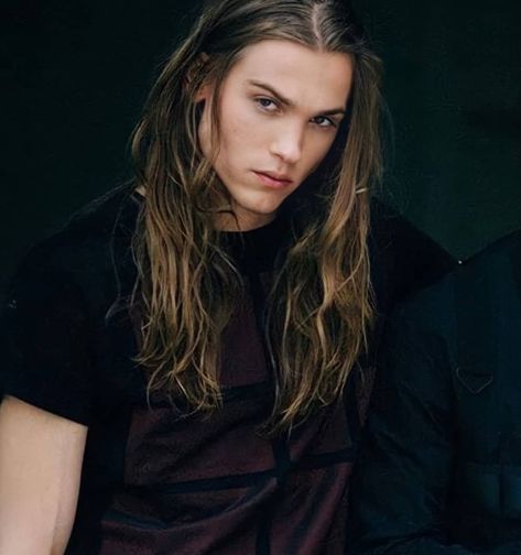 The handsome Emil Andersson Emil Andersson, Bye Bye Baby, Men's Long Hairstyles, Professional Dresses, Long Hair Styles Men, Male Face, Good Looking Men, Male Models, Mens Hairstyles