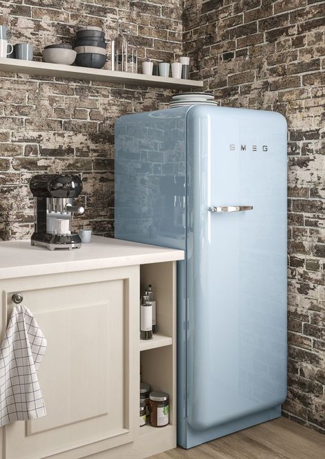 Pink Smeg Fridge, Kitchen Appliance Trends, Smeg Kitchen, Smeg Fridge, Smeg Appliances, Retro Fridge, Outdoor Kitchen Appliances, Appliances Design, Appliances Storage