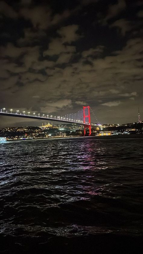 Istanbul Aesthetic, Istanbul Photography, Istanbul City, Black Phone Wallpaper, Dream Holiday, Story Instagram, Scenery Wallpaper, Kittens Cutest, Wallpaper Iphone