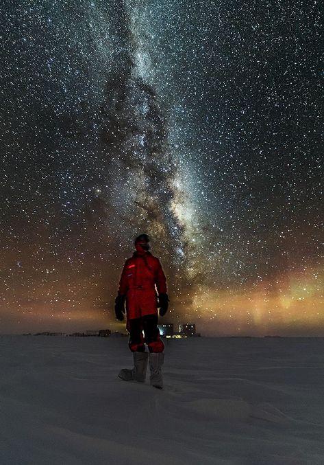 Astrobiologist Tries Cooking In Antarctica At -94ºF (-70ºC), And The Result Will Crack You Up Unbelievable Pictures, Parts Of The Earth, Cabin Camping, City Of Angels, Astronomer, Travel Goals, Go Outside, Taking Pictures, Milky Way