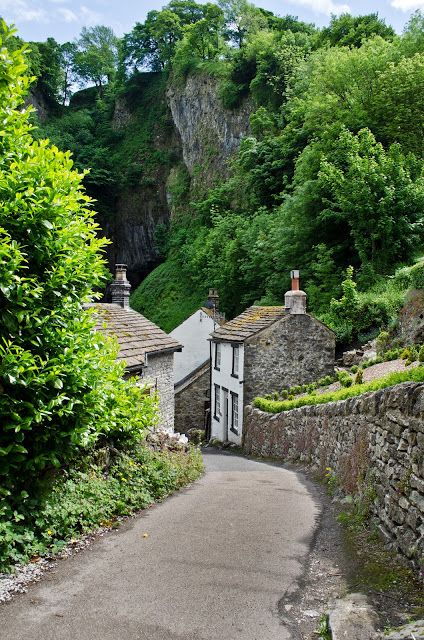 Casa Country, English Village, Peak District, England Uk, English Countryside, England Travel, Pretty Places, On The Side, Both Sides