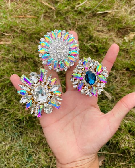 Popsockets girl boss phone accessories Blue Rhinestone Jewelry For Gifts, Multicolor Rhinestone Brooches As Gifts, Rhinestone Popsocket, Butterfly Popsockets, Pink Rhinestone Brooches For Gifts, Ring Pop, Phone Grips, Support Telephone, Crystal Stone