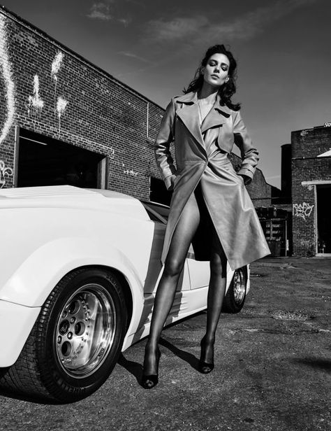 Vogue Mexico November 2016 | wearesodroee Trench Coat Photoshoot, Car Model Photoshoot, Coat Photoshoot, Chris Colls, Hip Hair, Vintage Trench Coat, Black Cowboys, 90s Models, Vogue India