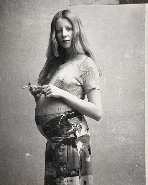 Charlotte Martin pregnant with Scarlet Page, 1971 Charlotte Martin, The 1990s, The 1960s, Scarlet, 1960s