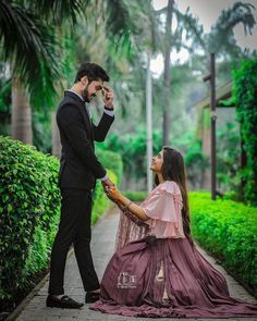 WE have got Pictures from real couples in which bride got down on one knee and proposed. Romantic isn't it. Get some ideas how to propose your soulmate in the most romantic way. #shaadisaga #indianwedding #proposal #proposalideas #proposalideasengagement #outdoorproposalideas #marriageproposalideas #simpleproposalideas #winterproposalideas #proposalideasforhim #weddingproposalideas #cuteproposalideas #uniqueproposalideas #bestproposalideas Happy Purpose Day, Beautiful Couple Images, Purpose Day, Romantic Girl, Couple Images, She Loves, The Boy, Beautiful Couple, Unique Ideas