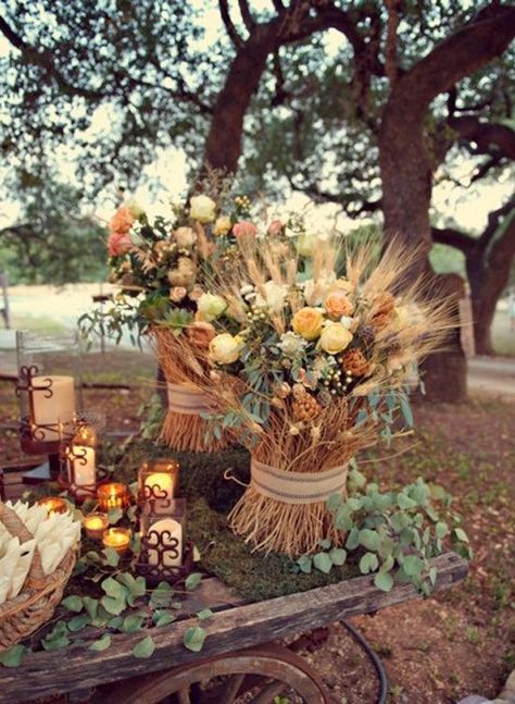 Fall Country Wedding, Flowers And Candles, Deco Champetre, Fall Country, Fall Wedding Decorations, Shabby Chic Wedding, Fall Outdoor, Fall Thanksgiving, Chic Wedding