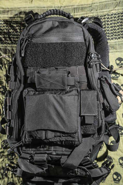 Tactical Bags, Bushcraft Backpack, Edc Backpack, Get Home Bag, Survival Clothing, Tac Gear, Tactical Gear Loadout, Tactical Clothing, Tactical Backpack