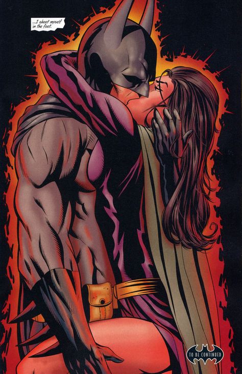 Batman & Catwoman Batman Kiss Catwoman, Kissing Comics, Talia Al Ghul, Batman And Batgirl, Batman Artwork, Batman And Catwoman, Batman Comic Art, Batman Beyond, Detective Comics