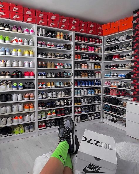 THIS IS WHERE OF COURSE WHERE ALL MY NIKES WOULD GO IN THIS BIG ROOM WHERE ALL THE NIKES CHILL Sneaker Head Closet, Sepatu Air Jordan, Sneakerhead Room, Sneaker Closet, Shoe Room, Shoes Wallpaper, Shoe Wall, Jordan Shoes Girls, Shoes Sneakers Jordans