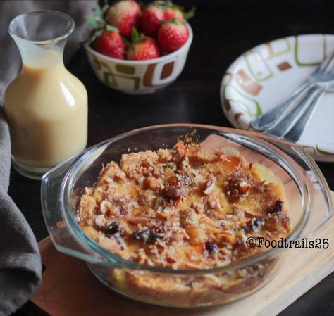 Eggless Custard Recipe, Eggless Bread Pudding Recipe, Eggless Pudding Recipe, Eggless Bread Pudding, Recipes With Old Bread, Sourdough Bread Pudding, Eggless Bread, Leftover Bread Recipes, Custard Bread Pudding