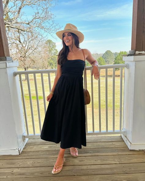 AUGUSTA EDIT ⛳️ in love with our Sutherland Tube Midi Dress! A summer staple!! Drops today @ 5PM CT! Tube Midi Dress, Dress Pant Suit, Batwing Dress, Bamboo Dress, Basic Skirt, Shirt Tunic Top, Strapless Neckline, Pleated Top, Pleat Top