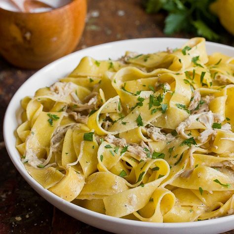 Pasta Recipe: Creamy Braised Chicken with Pappardelle — Recipes from The Kitchn Chicken And Pappardelle, Pappardelle Recipes, Pappardelle Recipe, Italian Feast, Ziti Recipe, Braised Chicken Thighs, Pappardelle Pasta, Savory Treats, Pasta Casera