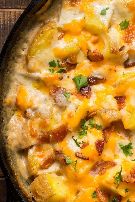 Creamy & Chessy Ranch Potatoes 1 Ranch And Cheese Potatoes, Easy And Cheesy Ranch Baked Potatoes, Cheesy Ranch Potatoes And Sausage, Cheesy Ranch Roasted Potatoes, Ranch Dressing Potatoes, Ranch Potatoes Baked, Creamy Ranch Sauce, Foil Potatoes, Loaded Potato Salad