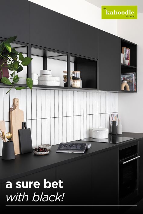 Kaboodle Kitchen, Magic Kitchen, Kitchen Interiors, Neutral Room, Kitchen Gallery, Kitchen Room Design, Kitchen Inspiration Design, Black Cabinets, Minimalist Kitchen