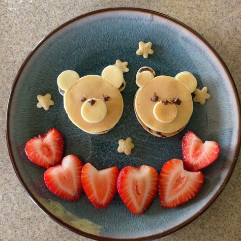 Pancake Animals For Kids, Bear Pancakes, Fun Pancakes, Kids Pancakes, Kids Food Crafts, Preschool Lunch, Halloween Breakfast, Dog Bread, Kids Breakfast